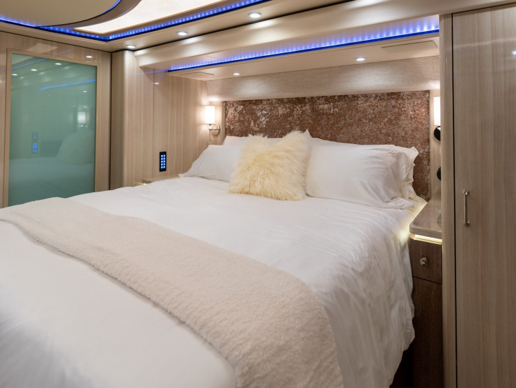 Джастин и Хейли Бибер провели романтический уикенд в парке Юты: экскурсия по их дому на колесах за 1 миллион долларов Джастин и Хейли Бибер провели романтический уикенд в парке Юты: экскурсия по их дому на колесах за 1 миллион долларов Стиль жизни,Путешествия