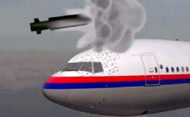 Странное поведение родственников погибших рейса МН-17 удивляет