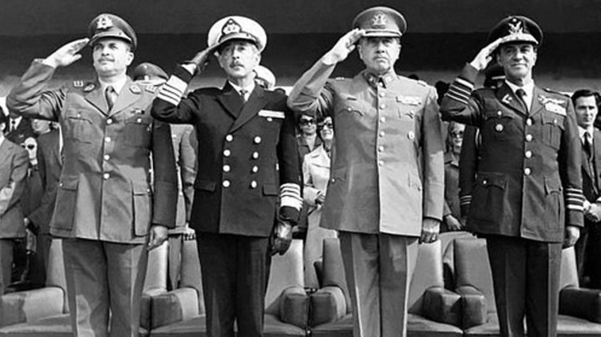 Тень Пиночета: почему Чили собирается изменить Конституцию Тень Пиночета: почему Чили собирается изменить Конституцию Весь мир