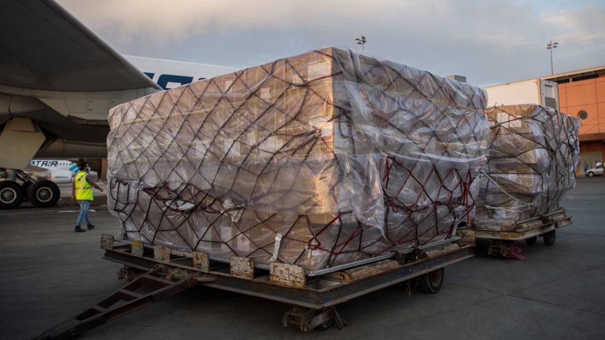 Курьерская служба CDEK сообщила о взрывном росте спроса на импортные товары в России