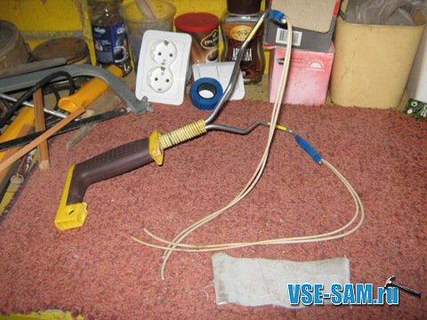 Делаем рогатку для прикорма Делаем рогатку для прикорма самоделкин