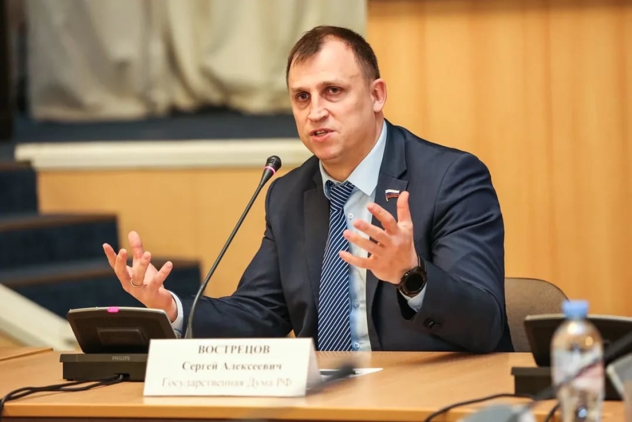 В Госдуме отметили важность постановления Беглова о выплатах учителям Петербурга