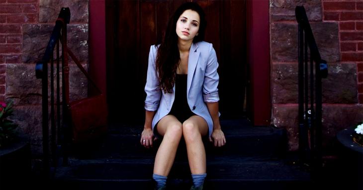 Gloryhole brunette street petite