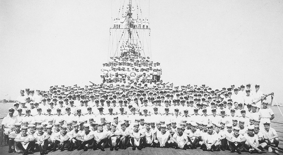 ​Матросы и офицеры крейсера Sydney летом 1940 года navy.gov.au - Крейсер Sydney: триумф и трагедия | Warspot.ru
