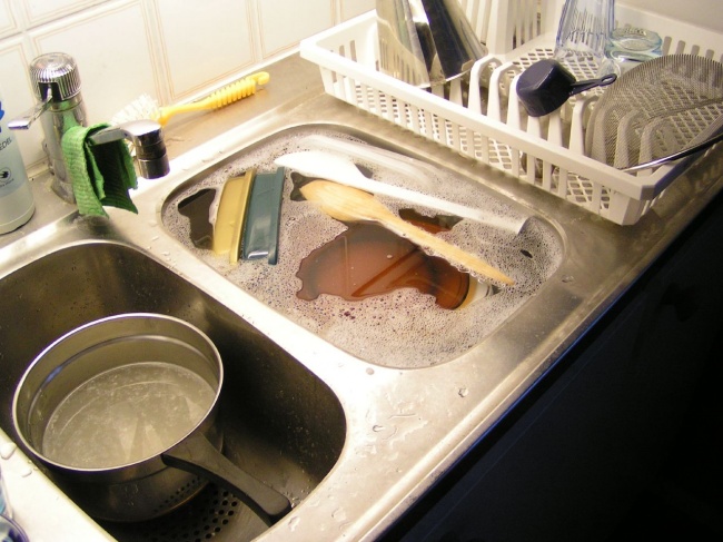 9 вещей, которые следует мыть и стирать каждый день необходимо, после, нужно, также, бактерий, мытья, этого, каждый, которые, доску, минут, ванной, пользуетесь, разделочную, кухне, заразных, лучше, образуется, грязными, посуды