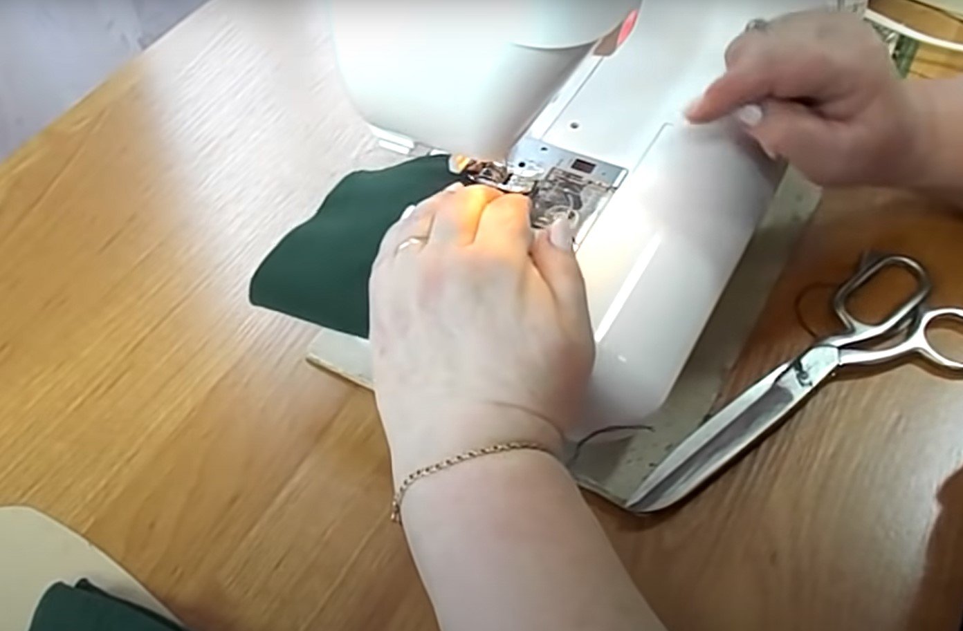 Достало, что купленные носки рвутся после одной прогулки, научилась шить сама, любая ткань сгодится Достало, что купленные носки рвутся после одной прогулки, научилась шить сама, любая ткань сгодится мастер-класс,шитье