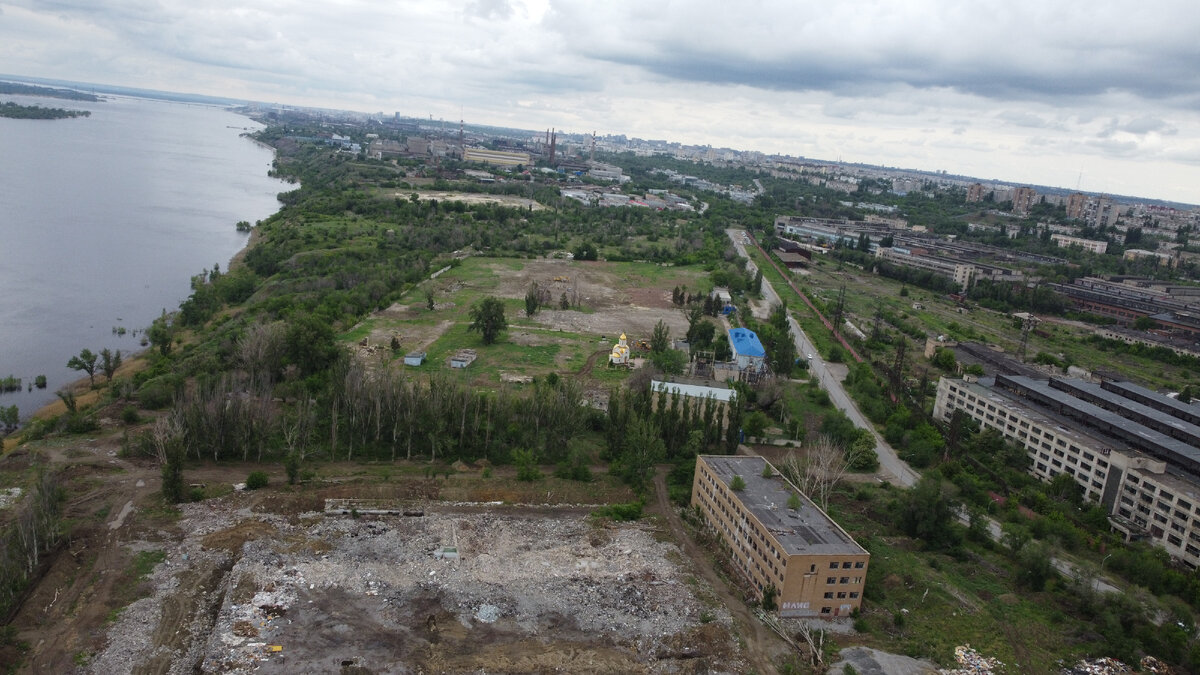 Хочу пригласить Федора Бондарчука в Волгоград снять еще один фильм про Великую Отечественную войну завод, тракторный, завода, тракторного, время, Волгоград, снять, Волгоградского, Федор, самое, Бондарчук, теперь, пригласить, Сталинградской, будет, выпускать, Сталинград, отстояли, осталось, Федора