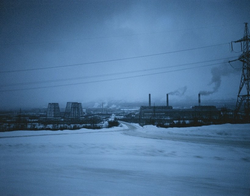 Англичанин провел зиму в темноте, фотографируя  жизнь арктической периферии России