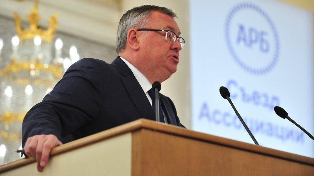 Глава ВТБ Костин: на пленарной сессии ВЭФ президент подведет итоги экономического форума