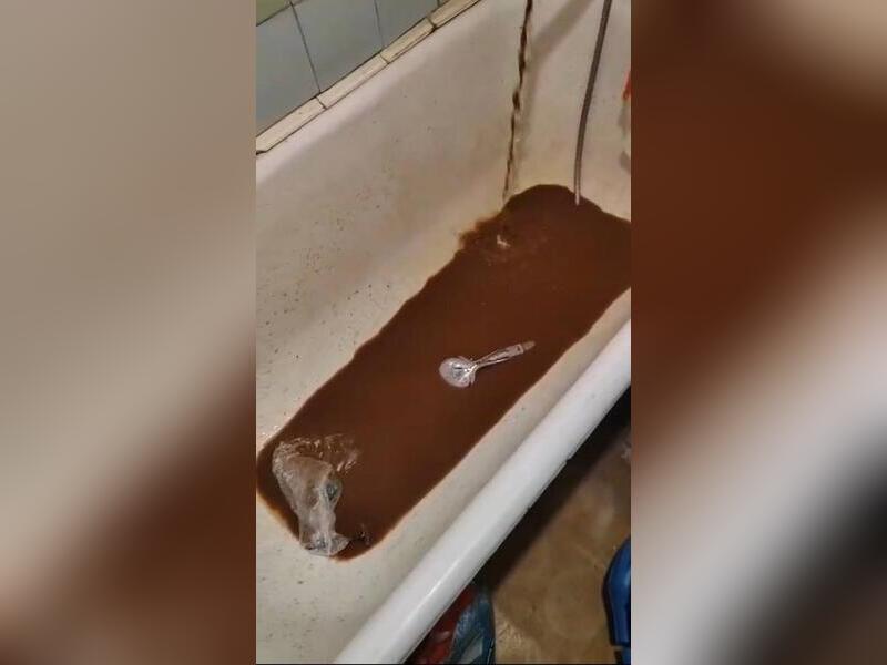 Жители 1-го микрорайона: «вода стала ещё хуже и грязнее»