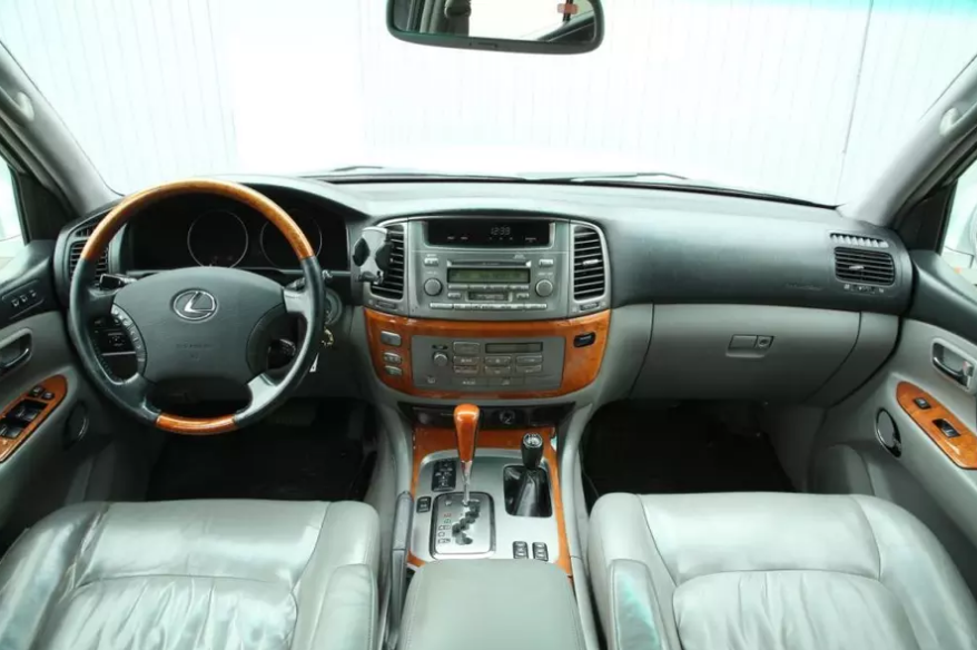 В России нашли внедорожник Lexus с миллионным пробегом В России нашли внедорожник Lexus с миллионным пробегом lexus lx 470