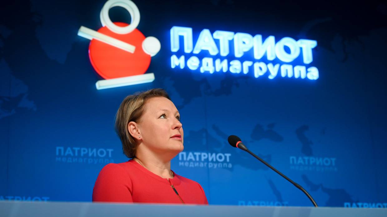 Глава ЦОПП Петербурга обсудила проблемы с рабочими профессиями в России Общество