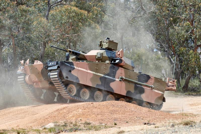 Австралия заказала южнокорейские БМП AS21 Redback оружие