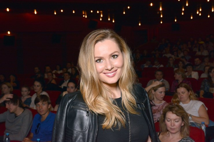 Знаменитости, с которыми скандалила Ксения Собчак 