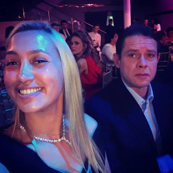 Жена Павла Буре Алина повеселилась в компании Яны Рудковской на фоне развода с ним Алина, Павел, БуреАлина, детьми, время, известно, которая, гостьей, супруга, Хасанова, после, недавнем, непростое, переживает, призналась, интервью, Павла, Кроме, разводом, менее