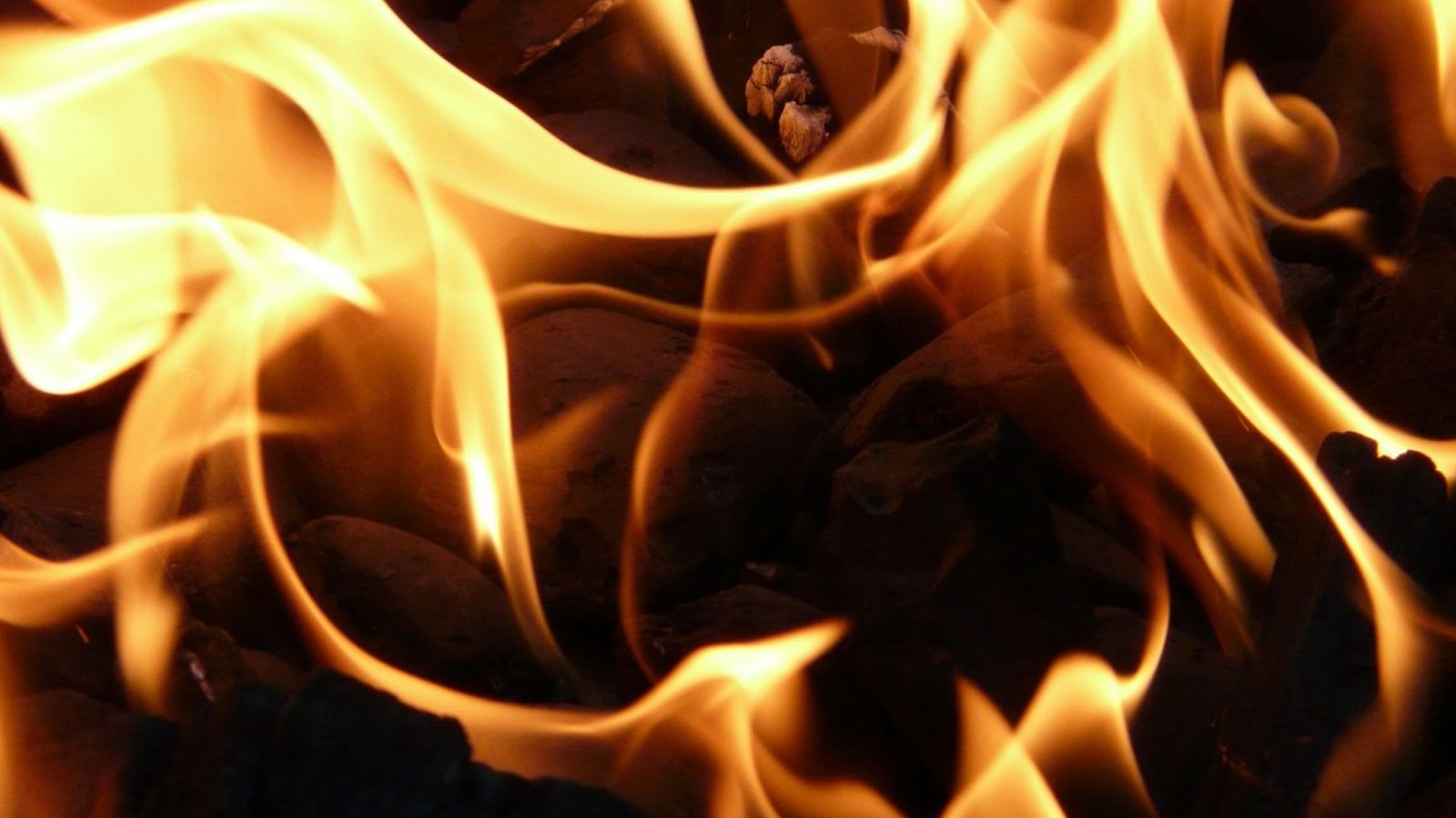 Пьяный мужчина попытался сжечь редакцию газеты в Приозерске Происшествия