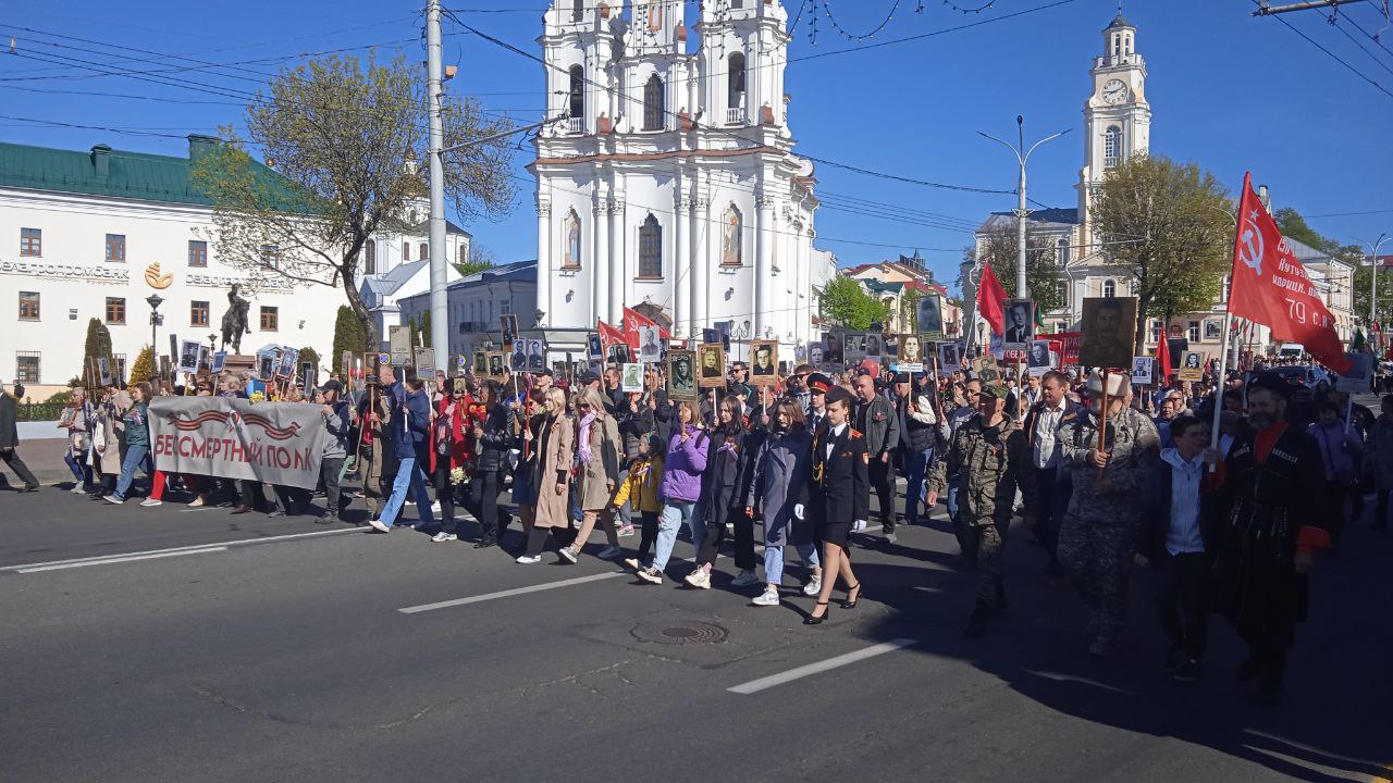 В Белоруссии слегка ослабло административное давление на «Бессмертный полк» и Георгиевскую ленту геополитика