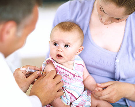 На Украине половина детей не получила прививок от инфекционных заболеваний