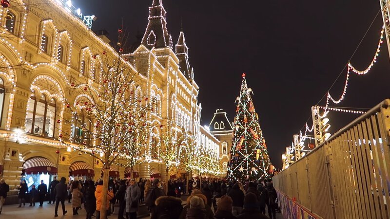 Новогодняя Москва 2020. Прогулка по центру города площадь, Прогулка, хлопушкой Солдатик, тематике Под, потолком, летает, Хрюша, Степашка В, исполнилось, передаче, Спокойной, малыши Филя, елке Главная, гумовская, елка Елкаперевертыш Тетка, руб Гламурный, руб Елочный, украшен, мишка Новогоднее, украшение