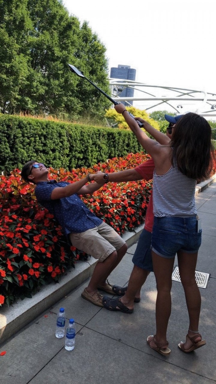 17 примеров того, на что готовы пойти люди, чтобы у их друзей получилась красивая фотография 17 примеров того, на что готовы пойти люди, чтобы у их друзей получилась красивая фотография