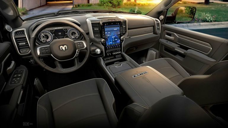 Новый грузовой пикап Dodge Ram 3500HD - с максимальным крутящим моментом 1354 Нм авто и мото