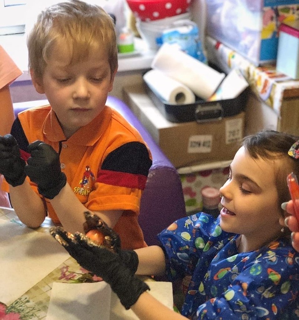 детский дом для больных детей. детдома рассказы. больные дети в детском доме. детдома рассказы. девочки из детского дома.