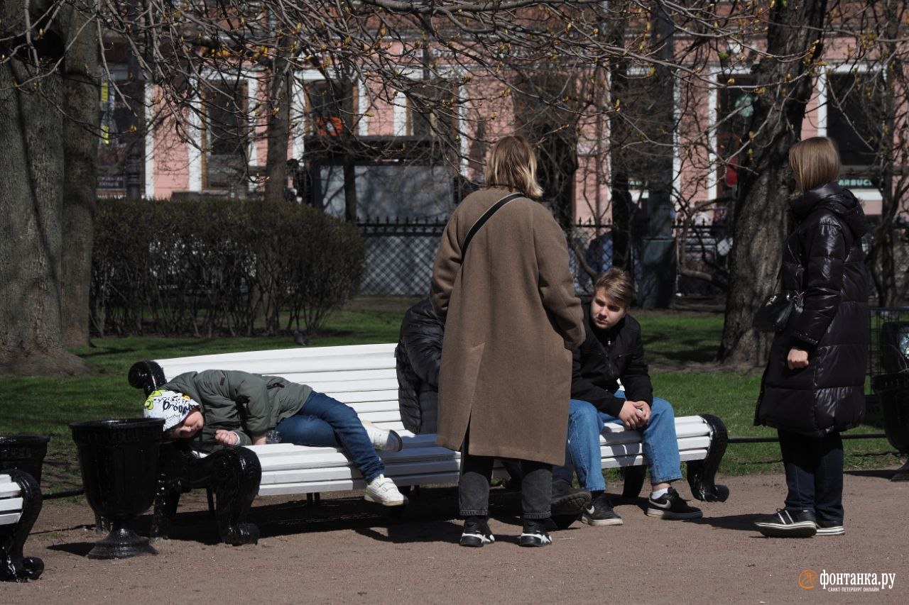 Питер выходи. Гуляют. Первомай в Питере. Фото Питер ждет. Новости СПБ.