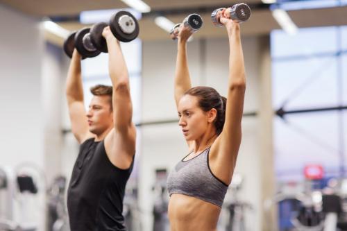 Упражнения для укрепления мышц плечевого пояса. Принципы фитнес-тренировок на руки и плечи