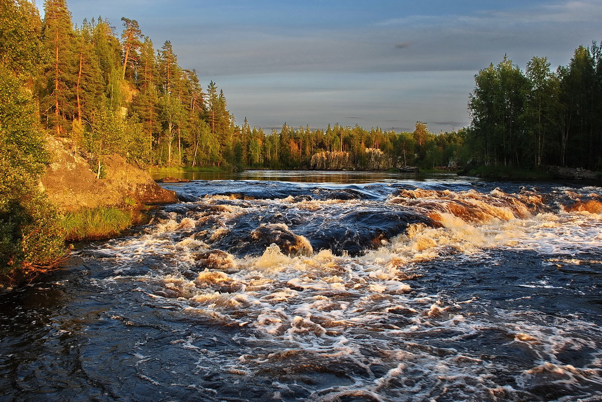 В карелии есть. Река Чирка-Кемь Карелия. Карелия Чирка Кемь. Чирка-Кемь река. Сплав Карелия река Чирка-Кемь.