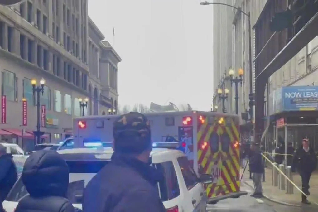 CBS News: группу подростков расстреляли в центре Чикаго, двое погибли