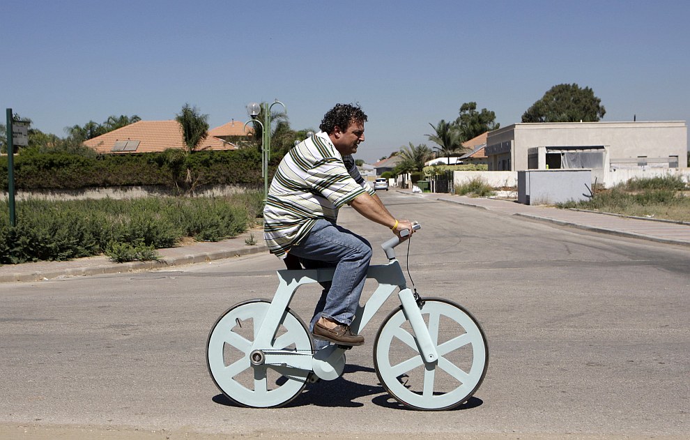 Изобретатель из Израиля и его картонный велосипед