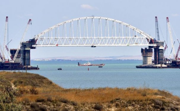 Америка: Эсминцы ВМС США должны стоять под Таганрогом