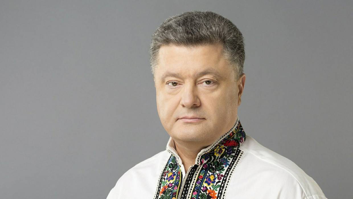 Эфир: Будущее Порошенко после скандального возвращения на Украину обсуждают в Медиацентре «Патриот»