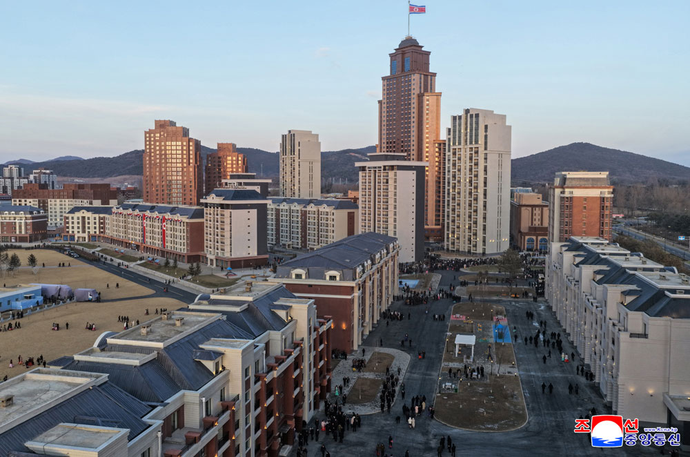 Ким Чен Ын открыл новый квартал для родственников бойцов, павших в СВО index,native-yes,ким ченын,Курская обл,[737471],Михаил Рябов,политнавигатора