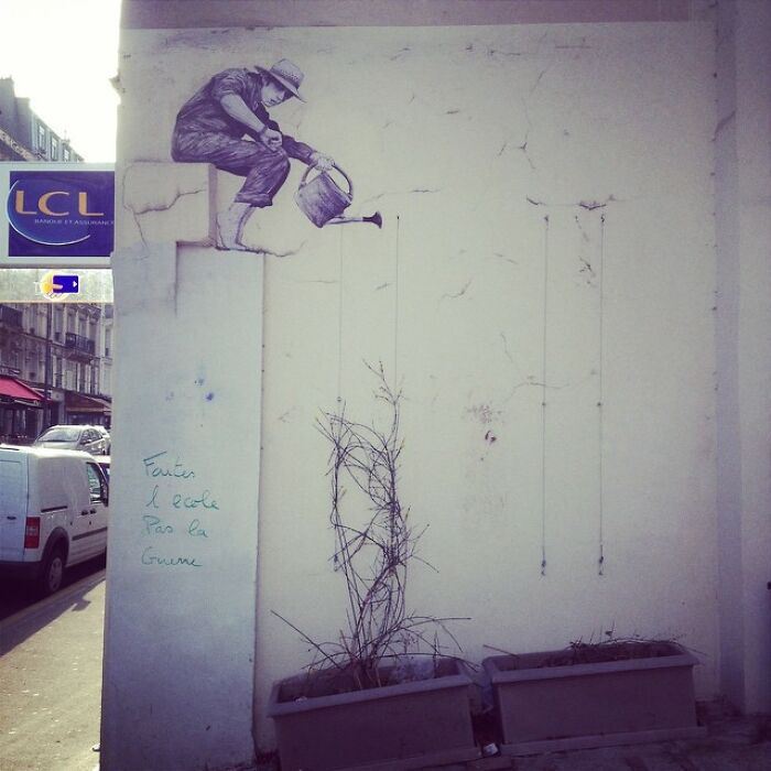 Уличное искусство художника Levalet, взаимодействующее с окружающей средой искусство,стрит-арт,творчество