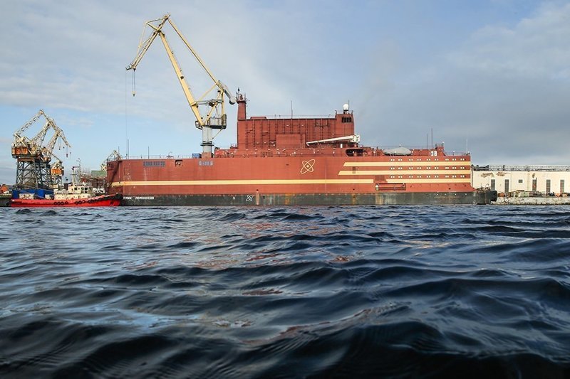 Первый в мире плавучий атомный энергоблок отправился из Санкт-Петербурга в Мурманск Академик Ломоносов, плавучей атомной, фоторепортаж, энергоблок