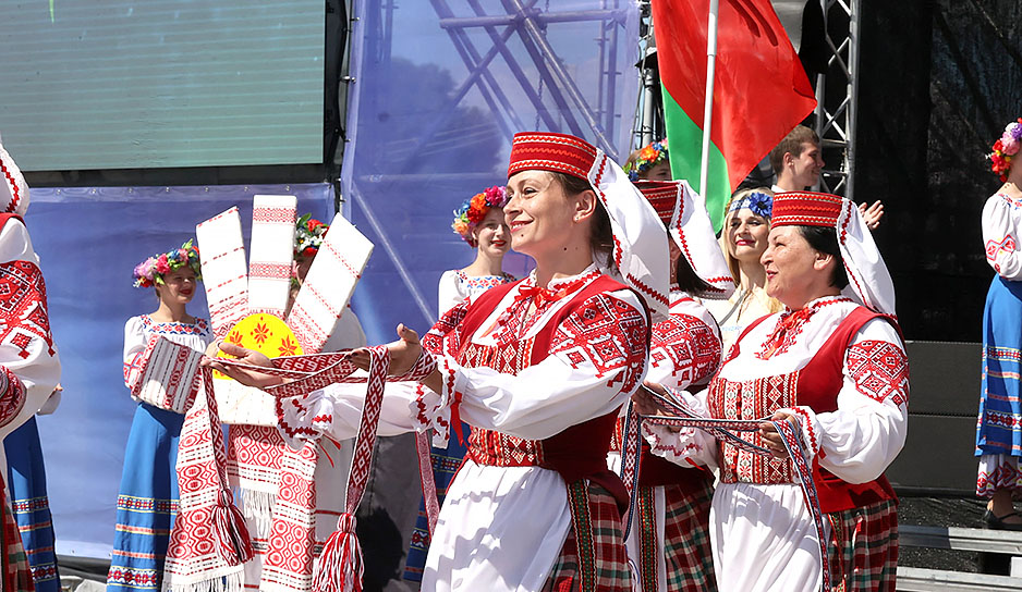 "Купалье" в Александрии вновь собрало друзей. Как проходит праздник народных традиций и славянской дружбы