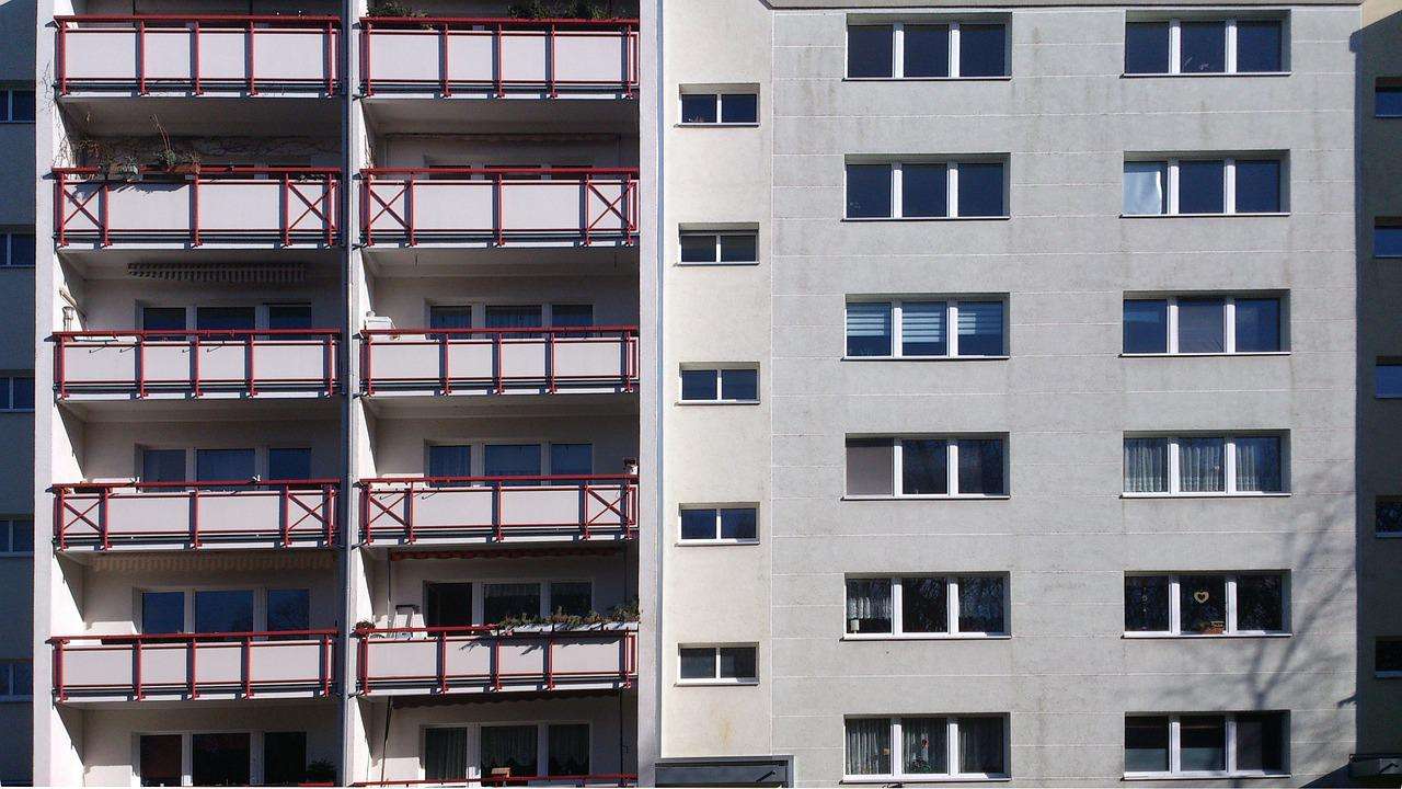 Рост цен на первичное жилье в России остановился по итогам мая Общество