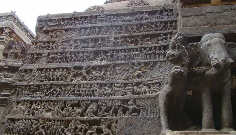 Необыкновенное архитектурное сооружение храм Кайласанатха (Кайласа), что в переводе означает "Владыка Кайлысы", был построен в 700-1000 годах нашей эры.-7