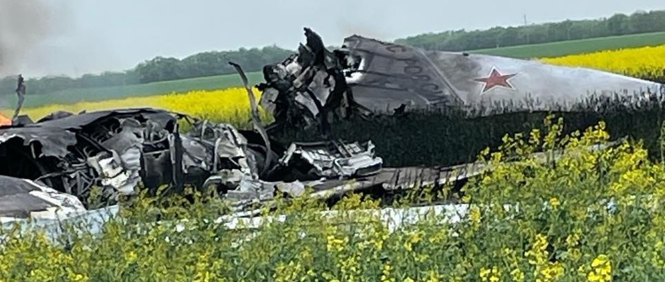 В Ставрополье рухнул самолет, летчики успели катапультироваться и выжить