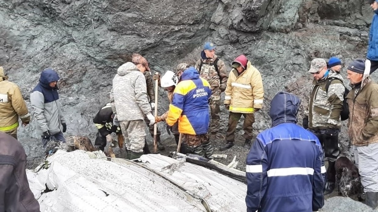 Водолазов привлекут к поискам самописца на месте крушения Ан-26 на Камчатке