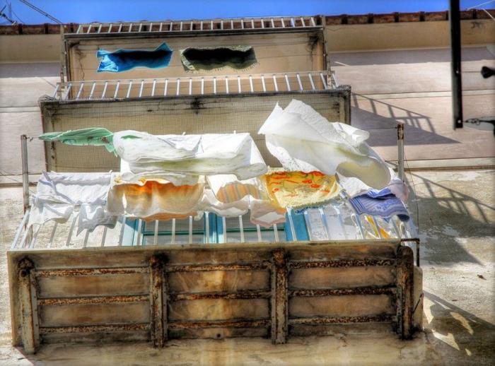Как сушат белье в разных странах (21 фото) Как сушат белье в разных странах (21 фото)