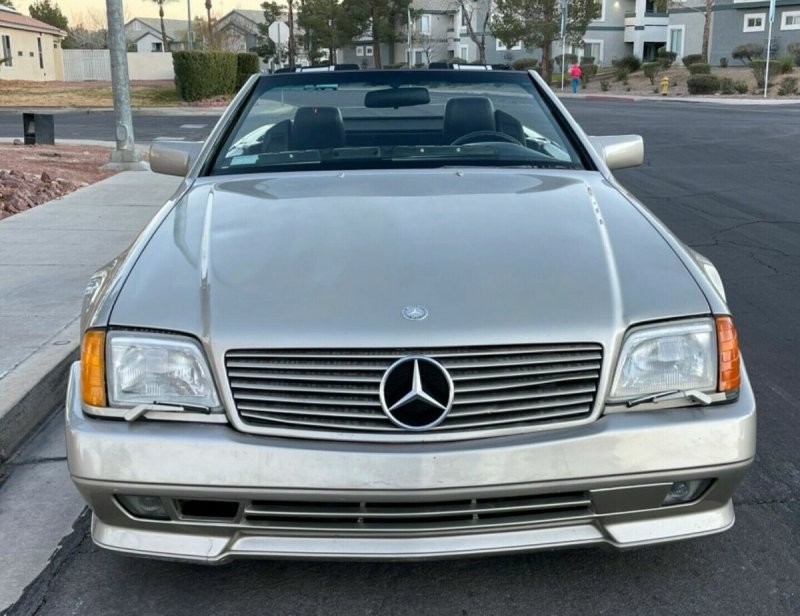 Родстер Mercedes-Benz 1990 года выпуска, принадлежавший Майку Тайсону: почему он такой дешёвый?