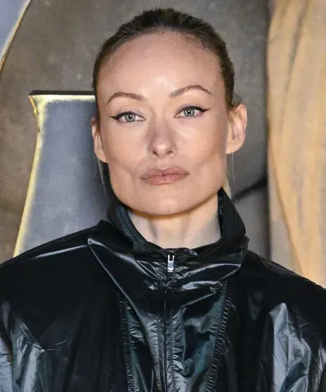 Белла Хадид, Рози Хантингтон-Уайтли, Кейт Мосс, Оливия Уайлд, Марк Эйдельштейн с девушкой и дети звёзд на показе Saint Laurent benjamin cremel,kristy sparow,laurent saintlaurent,айрис лоу,Алеся Кафельникова,алина миллер,Белла Хадид,джейн биркин,джуд лоу,зоя кравиц,Кейт Мосс,леон лурдес,Марк Эйдельштейн,матильда пино,Мишель Пфайффер,надежда ли коэн,Оливия Уайлд,Рози Хантингтон-Уайтли,татьяна чурбанова,франсуа-анри пино,Шарлотта Генсбур,эрин уоссон