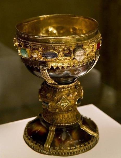 Святой Грааль и рыцари Круглого стола Святой Грааль и рыцари Круглого стола история