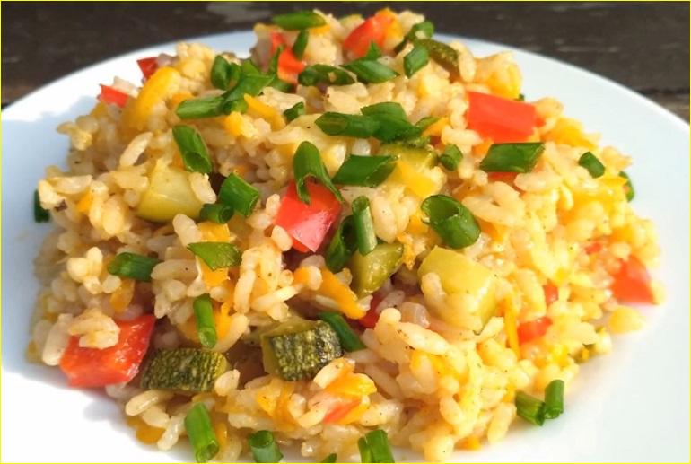 Особенный рис с овощами: секрет приготовления мега вкусного риса