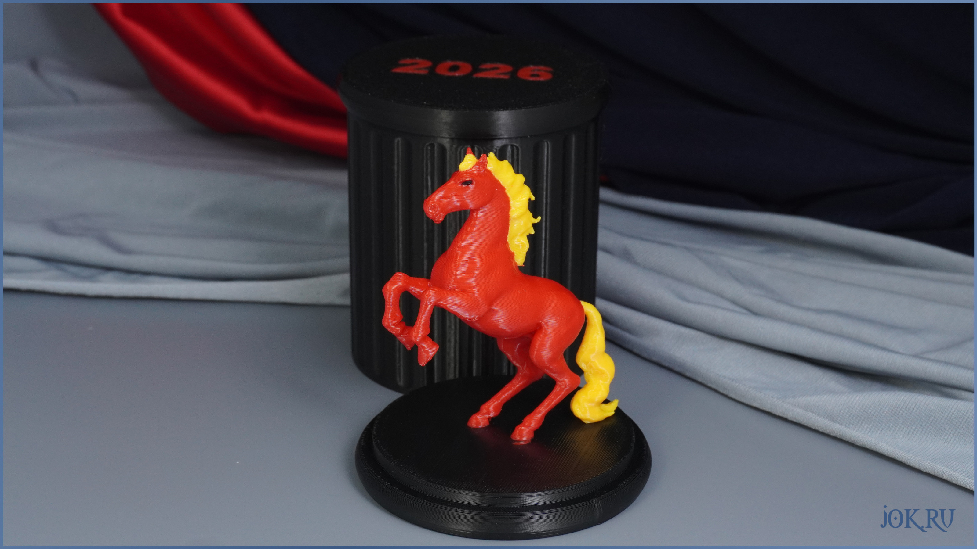Сувениры На Заказ – Фигурка "Красная Лошадь" от Joker-Studio