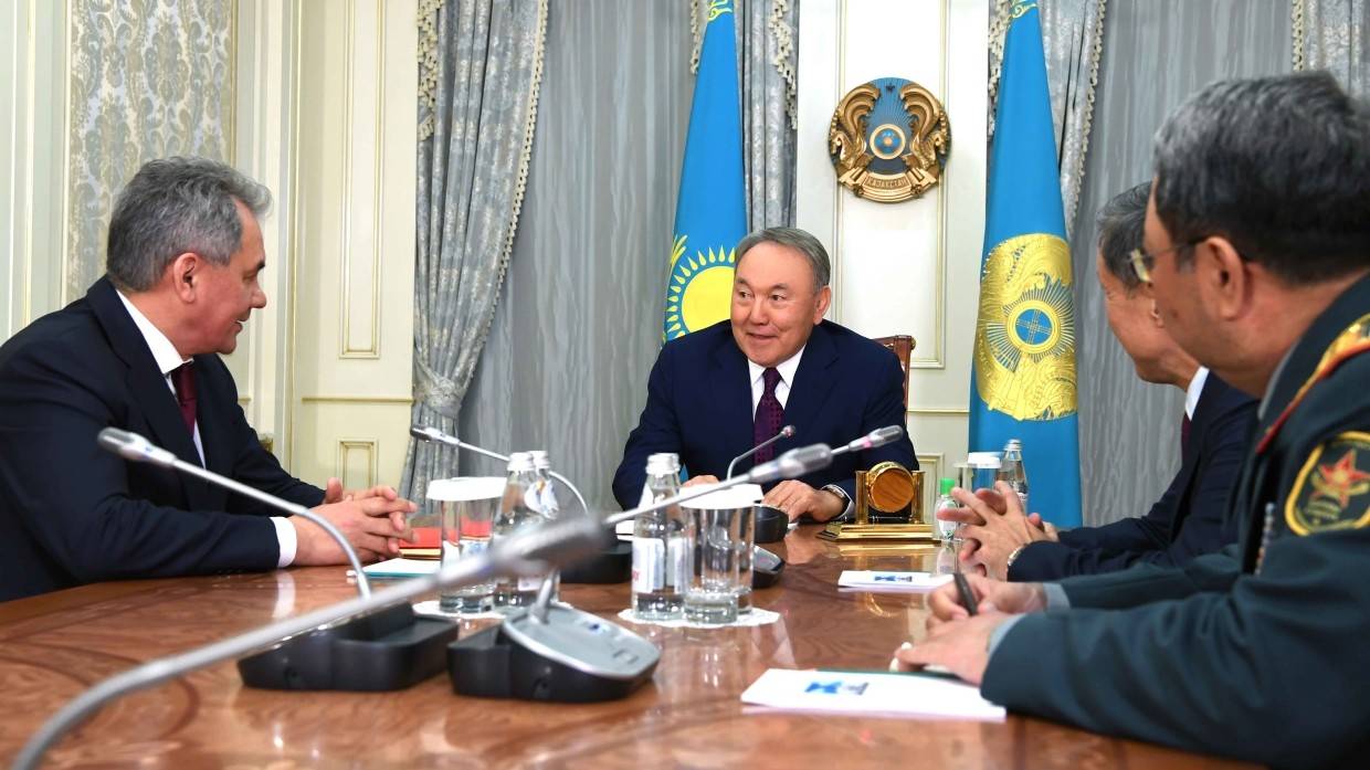 Нурсултан Назарбаев стал свидетелем ссоры Горбачева и Ельцина в 1991 году
