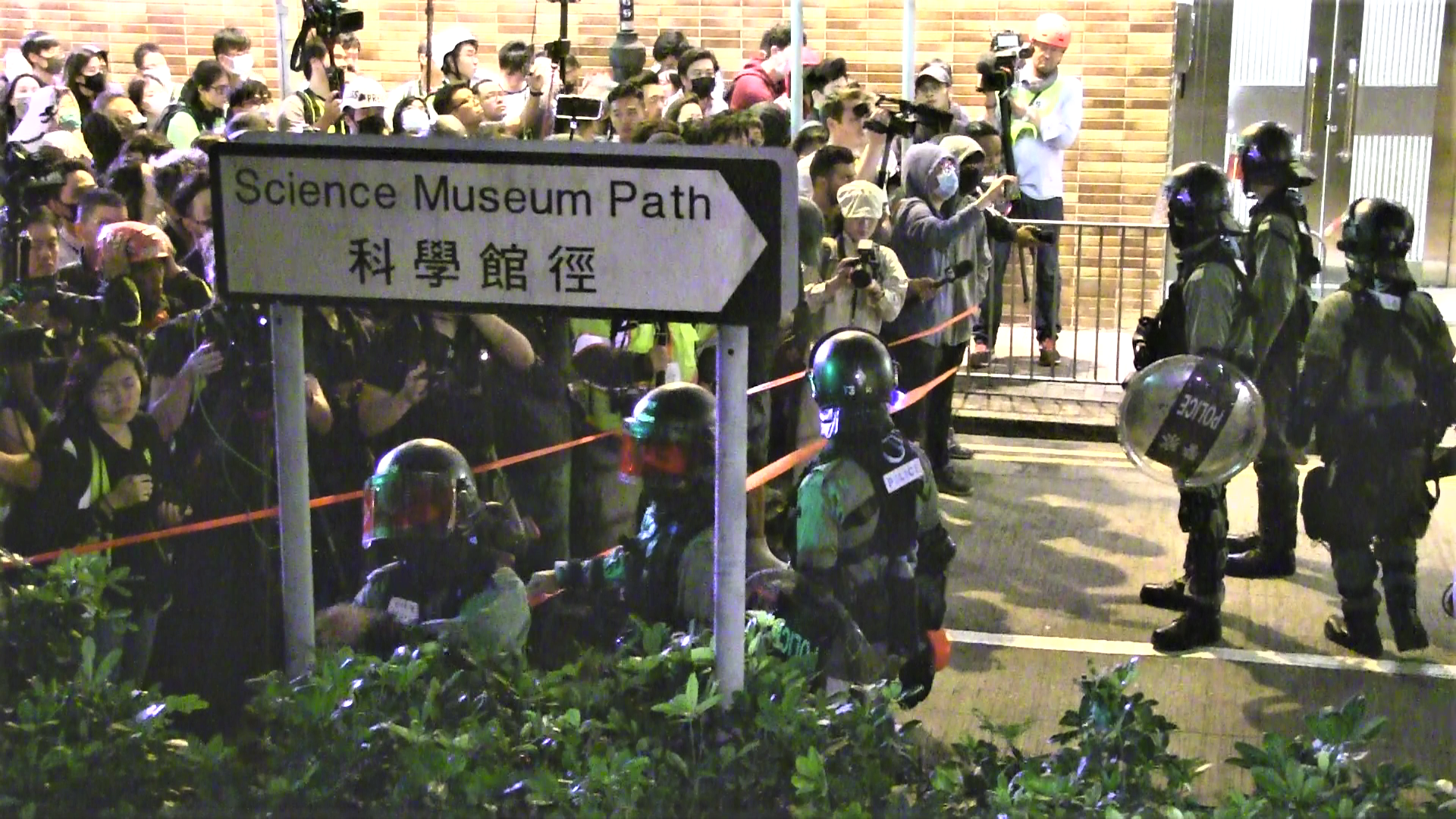 Вассерман объяснил вмешательство США в дела Гонконга «мессианским духом» Вассерман объяснил вмешательство США в дела Гонконга «мессианским духом» новости,события,новости,общество,политика