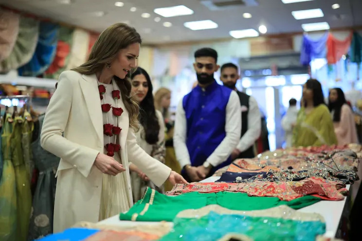 Кейт Миддлтон в ожерелье из роз встретилась с индийской общиной и отпраздновала фестиваль красок Холи МиддлтонКейт, принцесса, Миддлтон, посетила, принц, Уэльская, стала, PoolGetty, которые, Уильяма, королевская, принца, BAFTA2026Напомним, премии, женаты, детей, гостями, почётными, 44летняя, этого